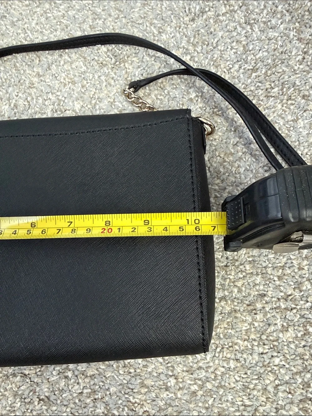 kate spade black crossbody bag with gold chain